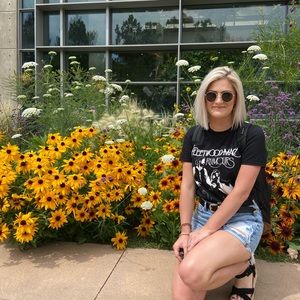 Meet your Posher, Annie